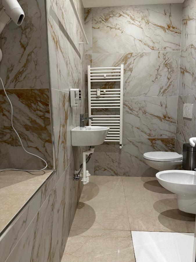 Apartment Wagner Milan Bagian luar foto