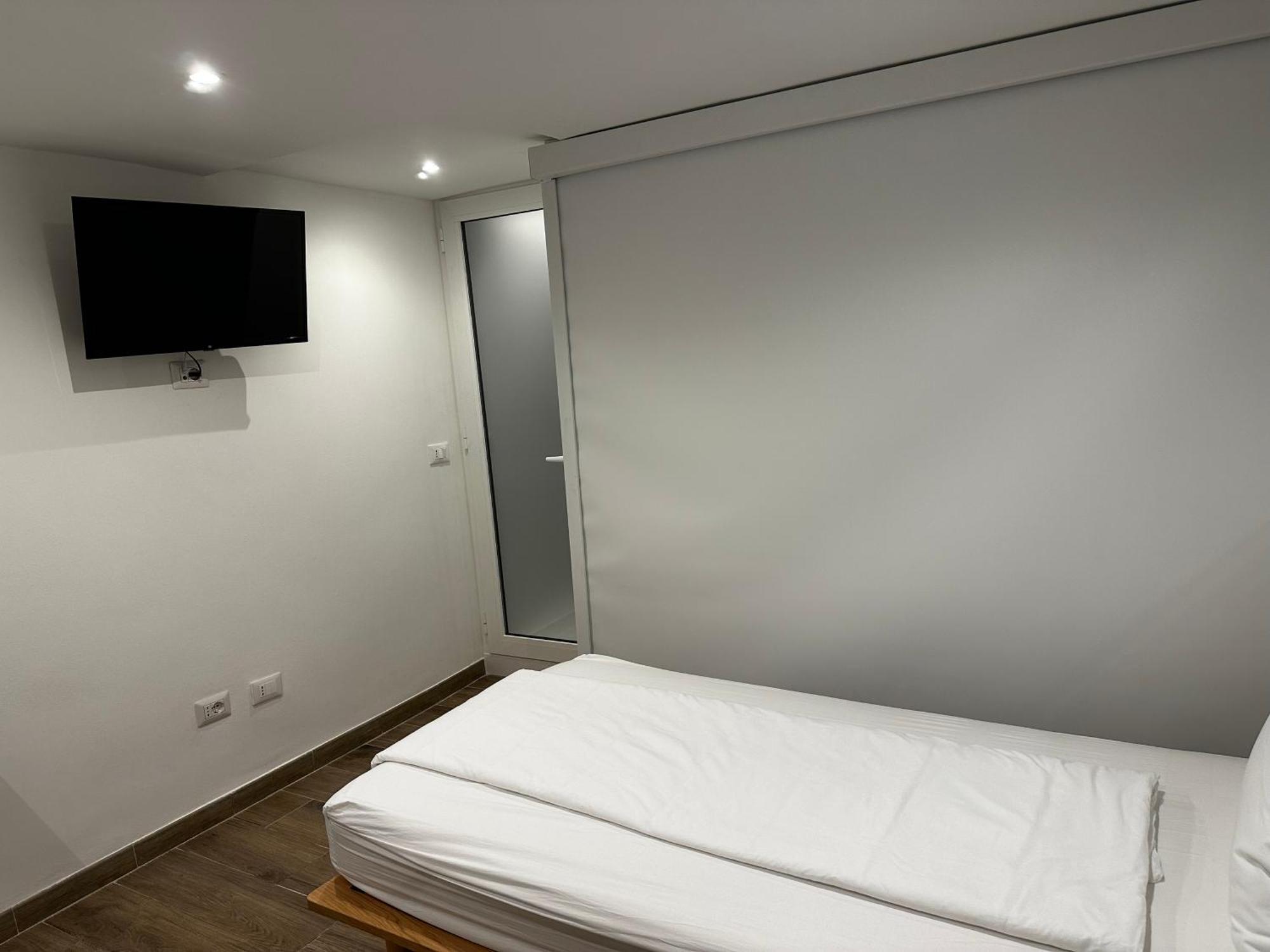 Apartment Wagner Milan Bagian luar foto