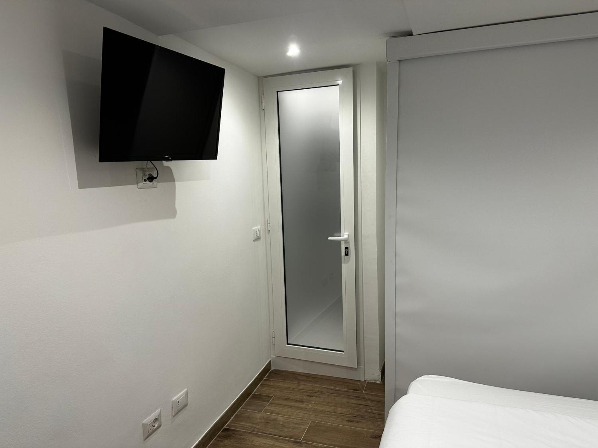 Apartment Wagner Milan Bagian luar foto